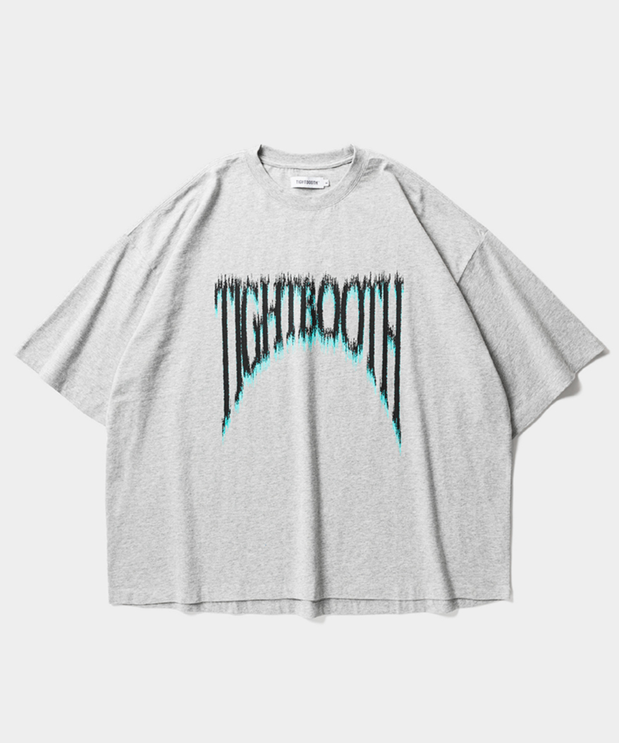𝐓𝐈𝐆𝐇𝐓𝐁𝐎𝐎𝐓𝐇 | TBPR / JAGGED LOGO S/S T-SHIRT | G