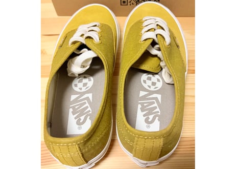 バンズ　VANS オーセンティック　リシュー44 レディーススニーカー　Salt Wash Harvest Gold ゴールド 23.5cm
