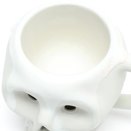 ATTRACTIONS SKULL MUG WHITE