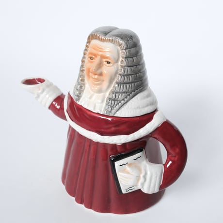 Pot / Judge