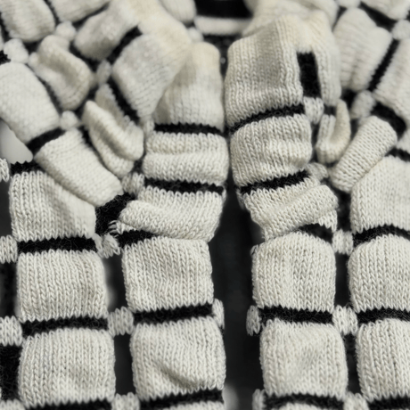 【LAZIVA / Made in Europe】Textured Grid Pattern Zip-Up Knit Jacket