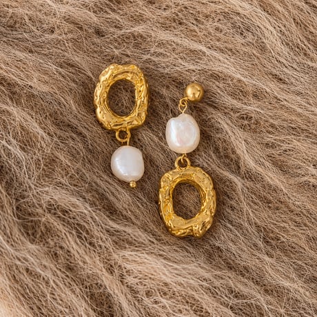 asymmetric pearl gold hoop earrings　SH1139