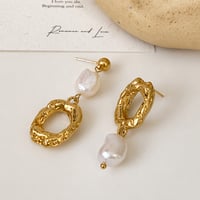 asymmetric pearl gold hoop earrings　SH1139