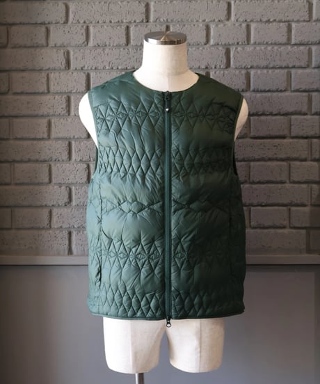 〈SOUTH2 WEST8〉x〈TAION〉 Inner Down Vest / Green