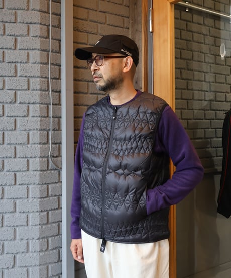 〈SOUTH2 WEST8〉x〈TAION〉 Inner Down Vest / Black