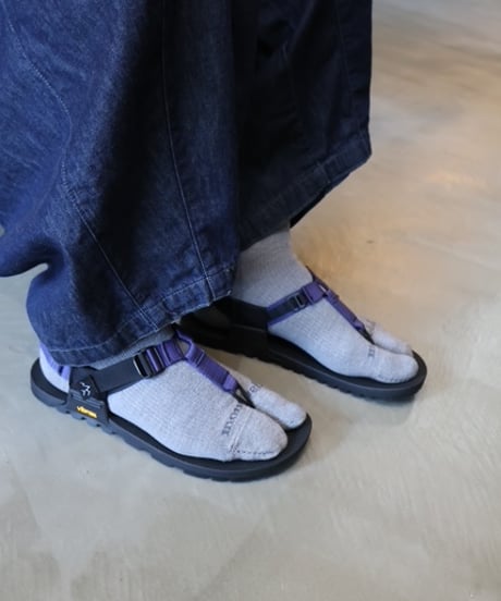 〈BEDROCK SANDALS〉Cairn Evo Sandal / Black, Clay, Lupine Purple