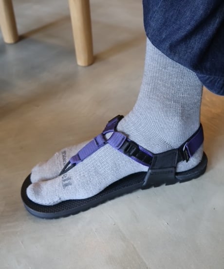 〈BEDROCK SANDALS〉Cairn Evo Sandal / Black, Clay, Lupine Purple