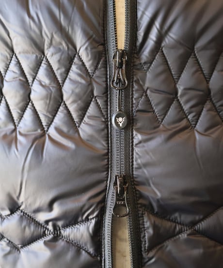 〈SOUTH2 WEST8〉x〈TAION〉 Inner Down Vest / Black
