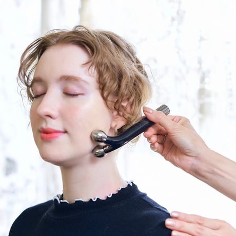 YA-MAN PROFESSIONAL（ヤーマン プロフェッショナル） WAVY mini for Salon（ウェイビー ミニ フォーサロン）