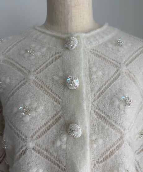 Beated crochet C/D ivory pre order