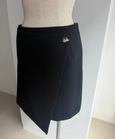 Short beaver wrap mini skirt