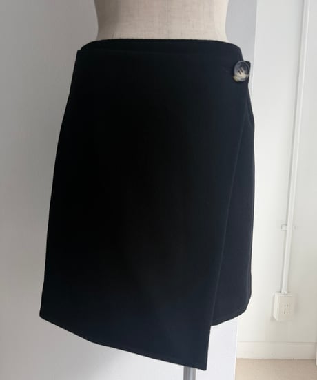Short beaver wrap mini skirt