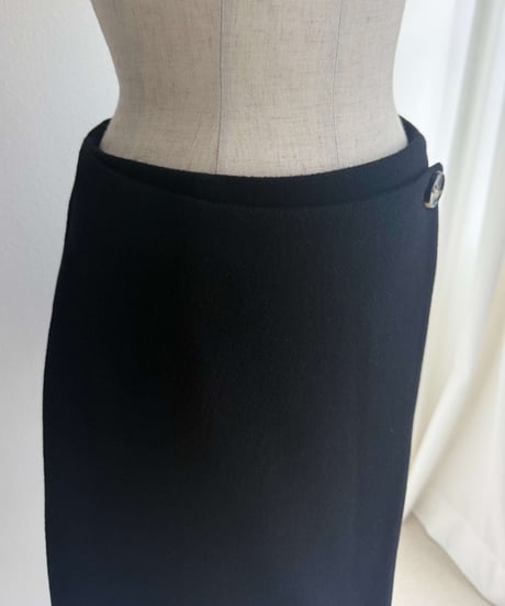 Short beaver wrap mini skirt