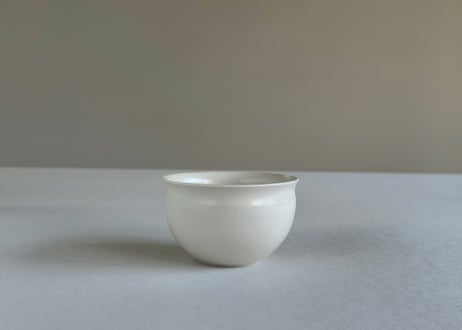 萩原千春　丸ゆのみ 白磁