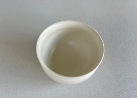 萩原千春　丸ゆのみ 白磁