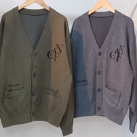cafune【カフネ】Vネックロゴカーディガン635954