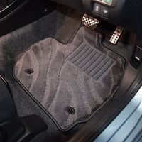 【受注生産】 ジムニー JB64W / フロアマット 1台分セット / 年式 平成30年(2018年)7月～ / AT・MT対応 / デラックス / 選べる3色×2タイプ FREAKS