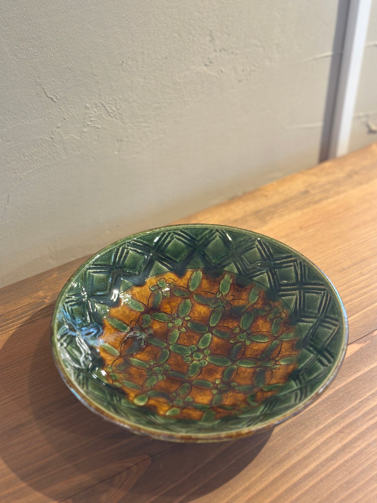 岡本芳久 刻文浅鉢 緑釉 3 | 日日用品 SIBI | 仙台・秋保の小さな日用