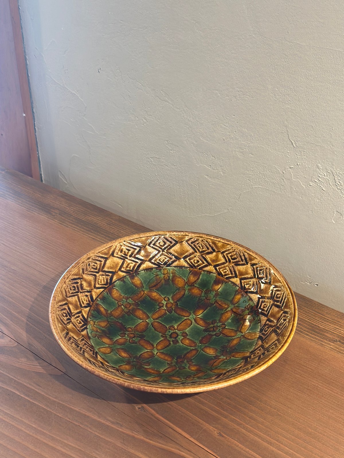 岡本芳久 刻文浅鉢 飴釉 3 | 日日用品 SIBI | 仙台・秋保の小さな日用