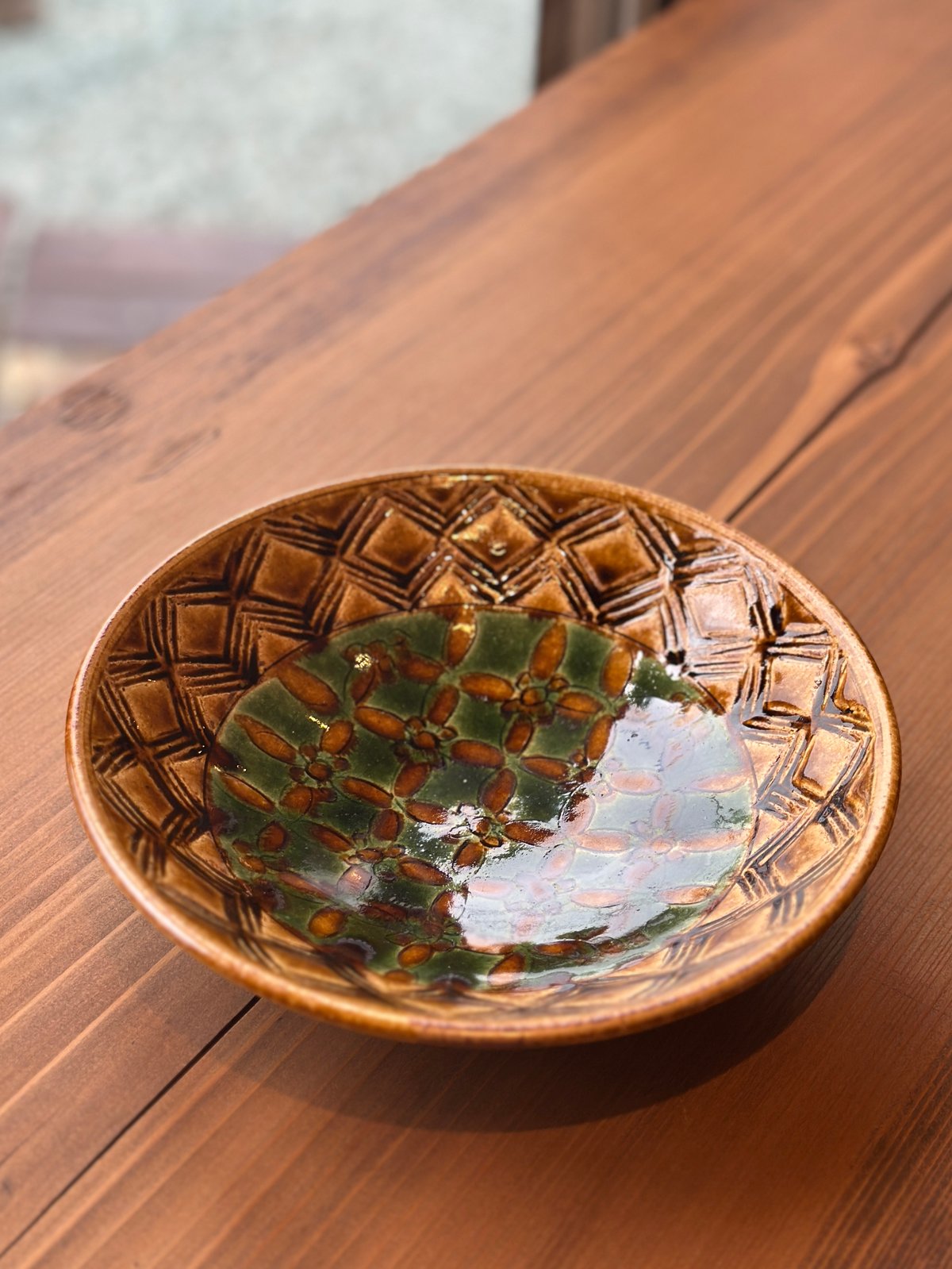 作家　陶芸作家　八角鉢　飴釉 9寸　大鉢　工芸品　27.5㎝ 岡本芳久 刻文浅鉢 飴釉 1 | 日日用品 SIBI | 仙台・秋保の小さな日用