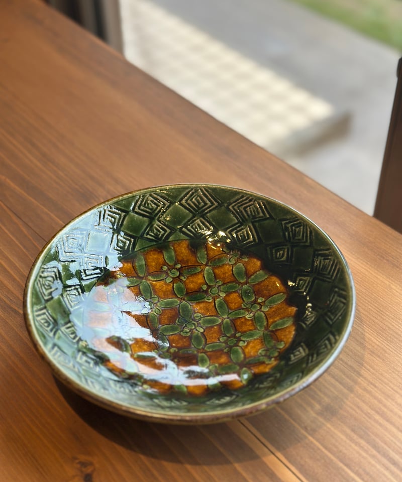 岡本芳久 刻文浅鉢 緑釉 1 | 日日用品 SIBI | 仙台・秋保の小さな日用