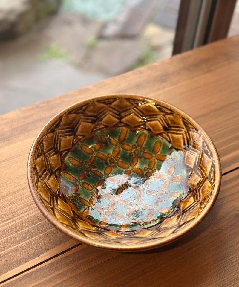 岡本芳久 刻文浅鉢 飴釉 2 | 日日用品 SIBI | 仙台・秋保の小さな日用