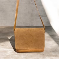 備えるショルダーバッグ