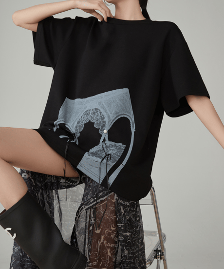 Garter Graphic Oversized Short Sleeve T-Shirt