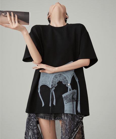 Garter Graphic Oversized Short Sleeve T-Shirt