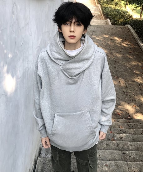 High-Neck Oversized Hooded Sweatshirt with Voluminous Hood / 2colors