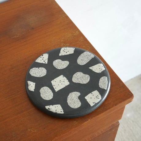 Plate / Reiko Egawa