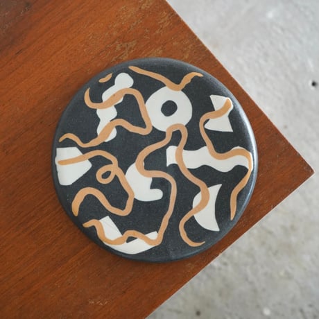 Plate / Reiko Egawa