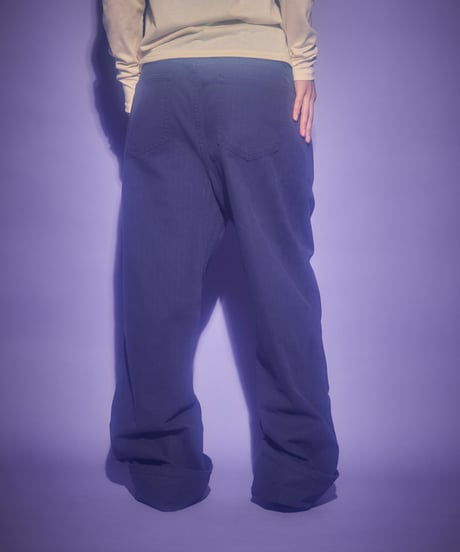 Loose fit straight pants