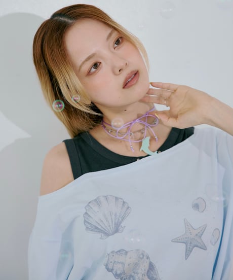 Starfish One Shoulder Twist Tee