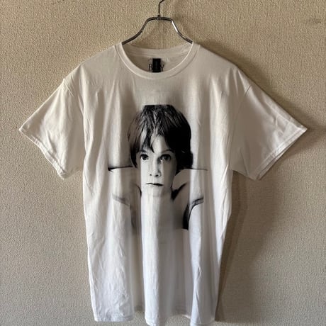 【公式新品】U2 - BOY WHITE (Back Print) U2 Tシャツ