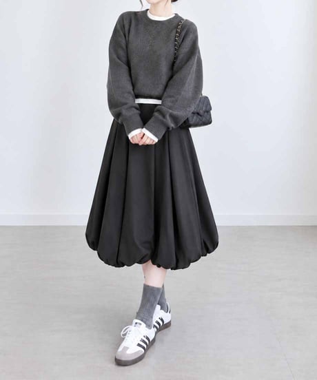 サテンプリーツバルーンスカート