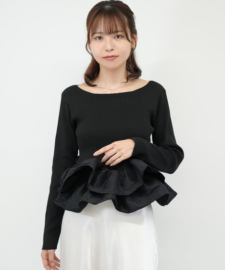 シャイニーフリルニットトップス