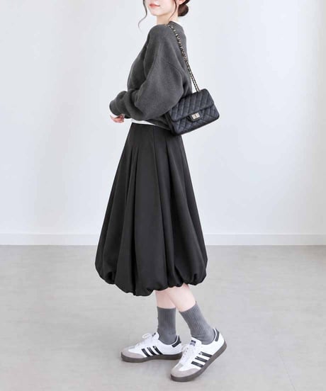 サテンプリーツバルーンスカート