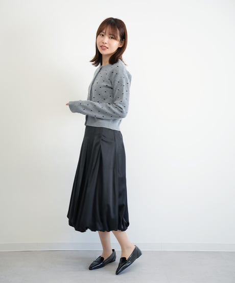 サテンプリーツバルーンスカート