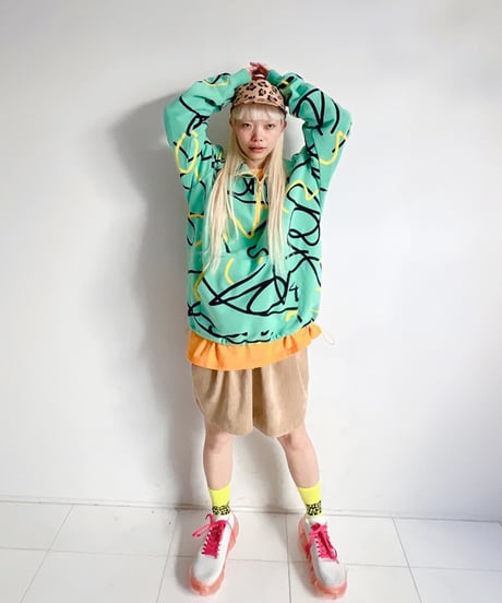 ALL-OVER PATTERED HALF ZIP SWEATSHIRT