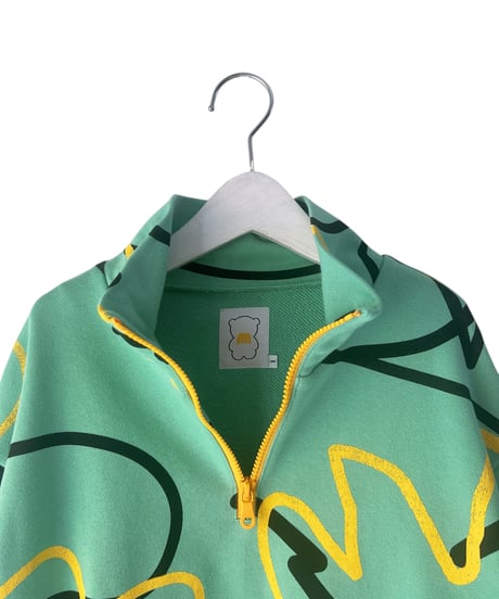 ALL-OVER PATTERED HALF ZIP SWEATSHIRT
