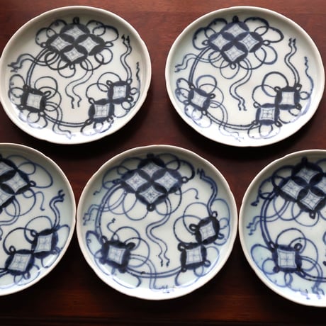 古伊万里 染付 飾り結び文 中皿 江戸後期｜七宝繋ぎの吉祥文様 o-8