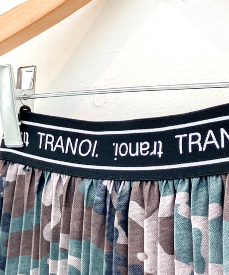 【tranoi】カモフラージュプリントプリーツスカート【251R502】