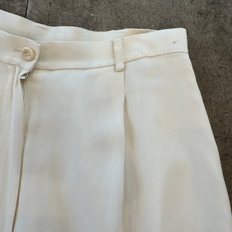 シルク タック入り スラックス パンツ