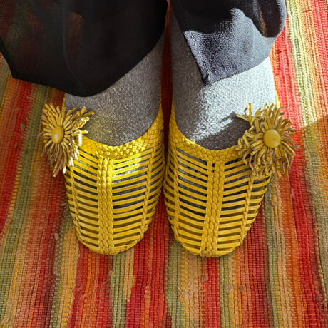 vintage ITALY made EMILIO PUCCI お花モチーフ レザー サンダル