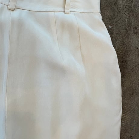 シルク タック入り スラックス パンツ