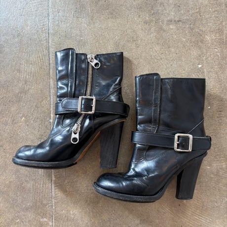 Chloe ITALY製 ダブルジップ ベルト付き レザー ショート ブーツ