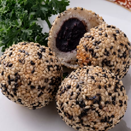 【2829】黒芝麻球（ヘーツーマーチュウ）特性黒ゴマ餡入りゴマ団子（30g×30個入り）／㈱ヤムチャ・フーズ・サプライ