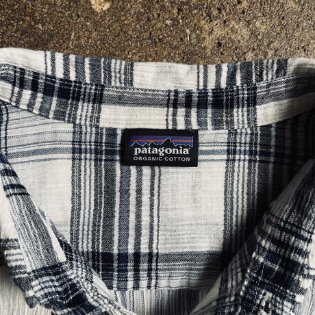00s Patagonia Puckerware Shirt