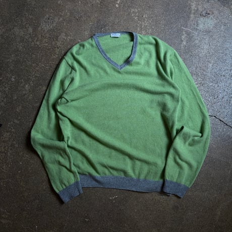 NOTARI CASHMERE Vネックカシミヤセーター